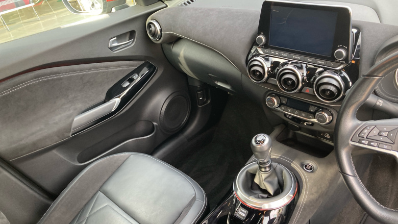 Nissan Juke 1.0 DiG-T 114 Tekna+ 5dr Petrol Hatchback